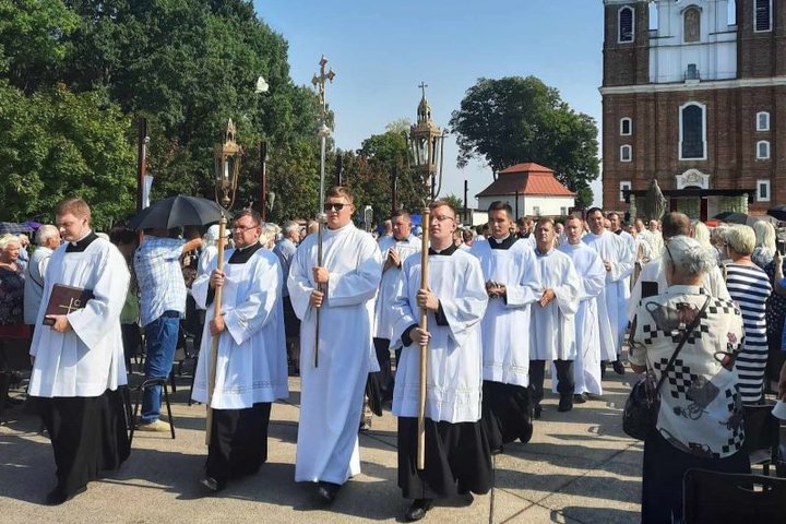 ŠVČ. MERGELĖS MARIJOS GIMIMO DIDIEJI ATLAIDAI ŠILUVOJE