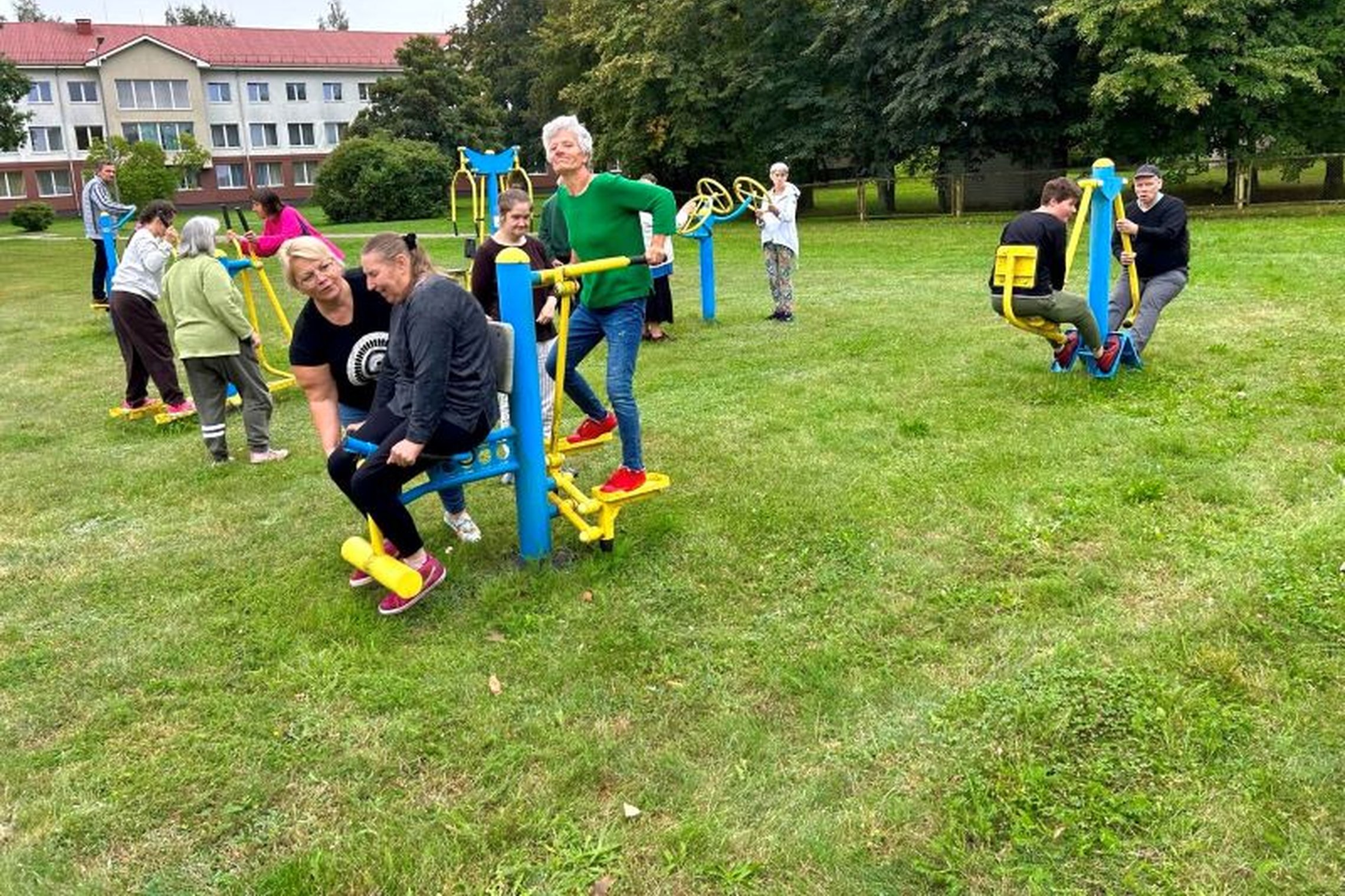 LAUKO TRENIRUOKLIAI – AKTYVUS IR SVEIKAS SPORTAS