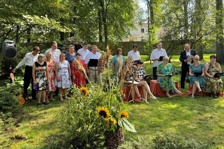 POEZIJOS POPIETĖ „EILĖS VIRSTA DAINOMIS“