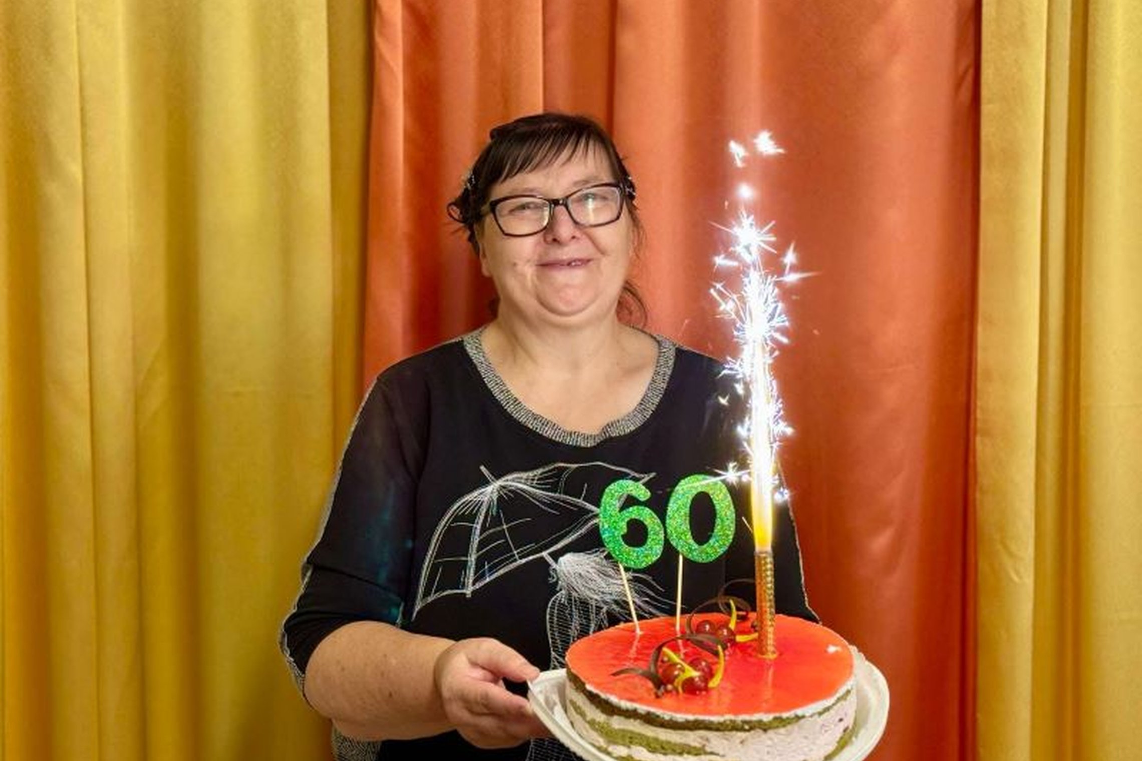 SVEIKINAME VASARIO MĖNESĮ GIMUSIUS