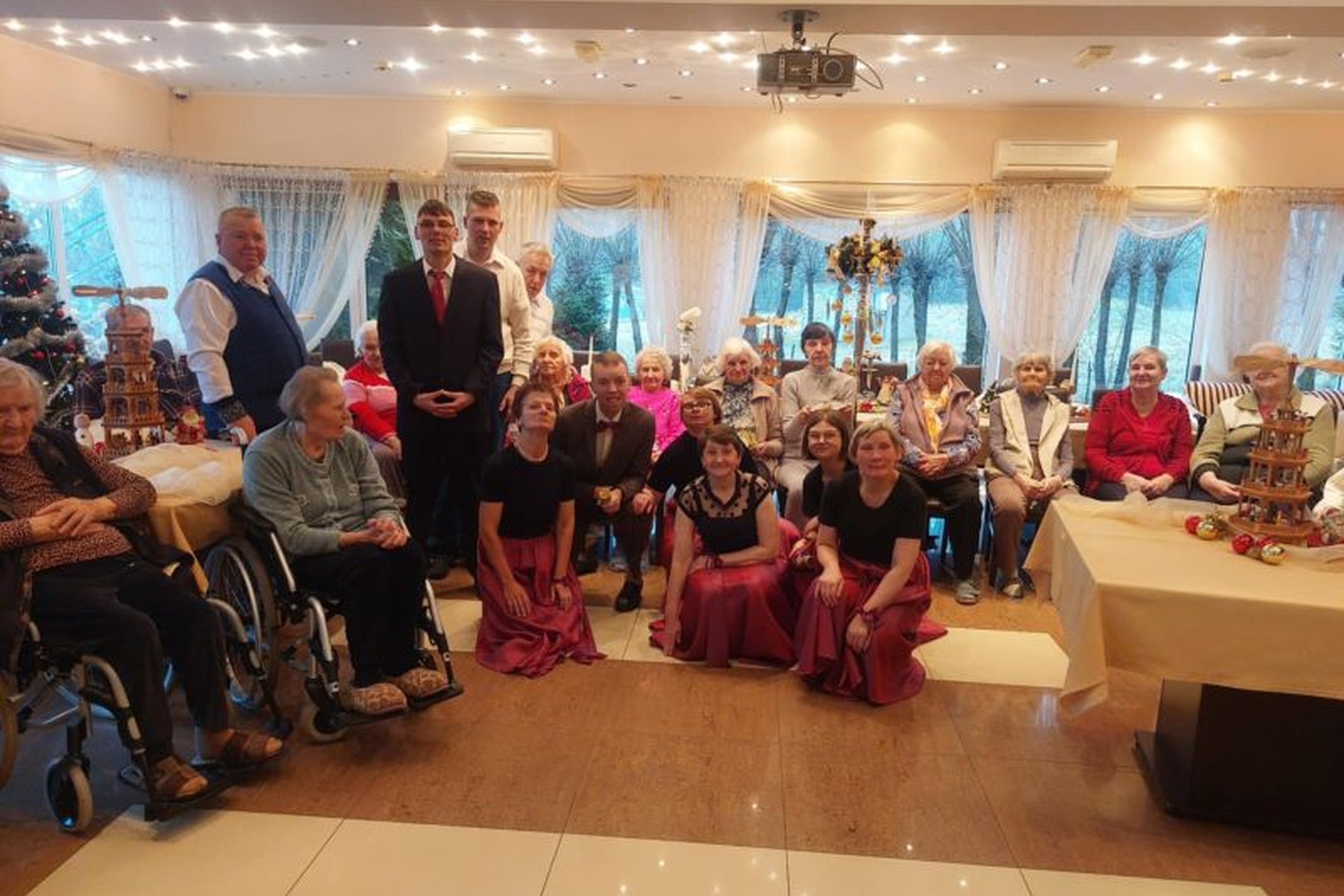 ŠVENTINĘ NUOTAIKĄ KURIAME KARTU