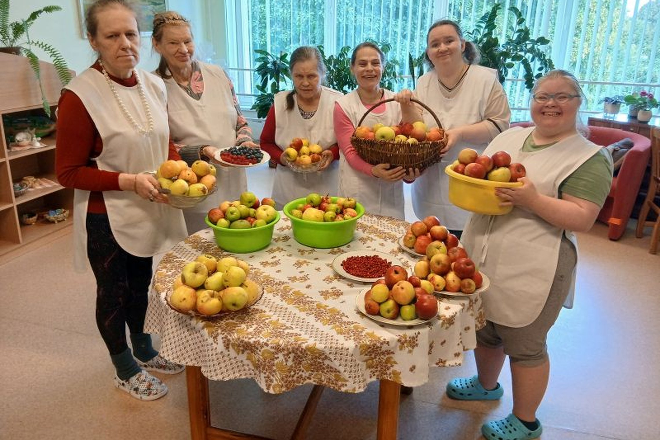 OBUOLIŲ POPIETĖS MAGIJA