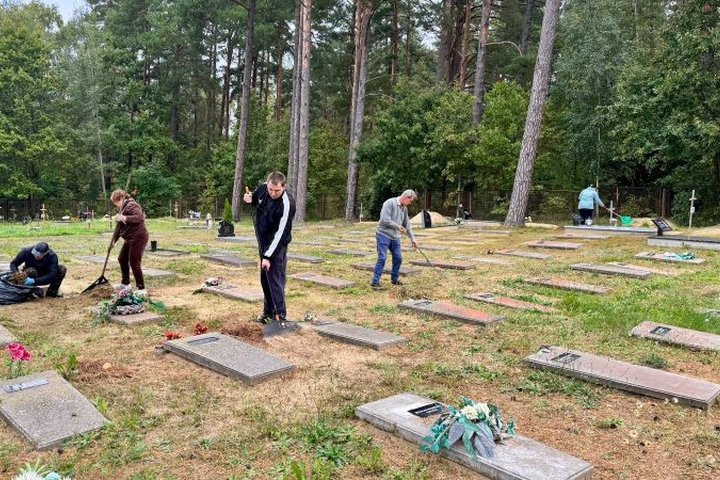 GYVENTOJŲ PRASMINGA VEIKLA BENDRUOMENĖJE
